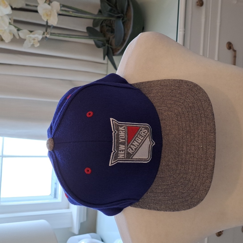 Mitchell‎ & Ness Mens Vintage Wool Blend NY Rangers Snapback Cap Blue/Red/Grey